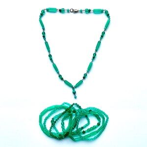 Artisan 90s Green Glass Beaded Necklace and Bracelet Set